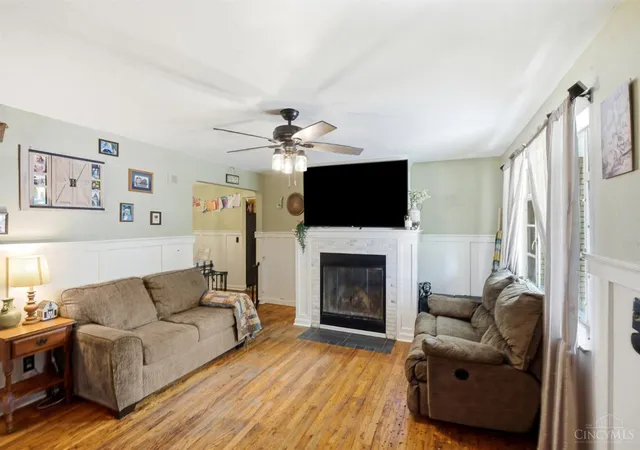 Homes for sale in Colerain Twp, OH | 6027 Springdale Rd, Colerain Twp, OH 45247 | MLS# 1886184