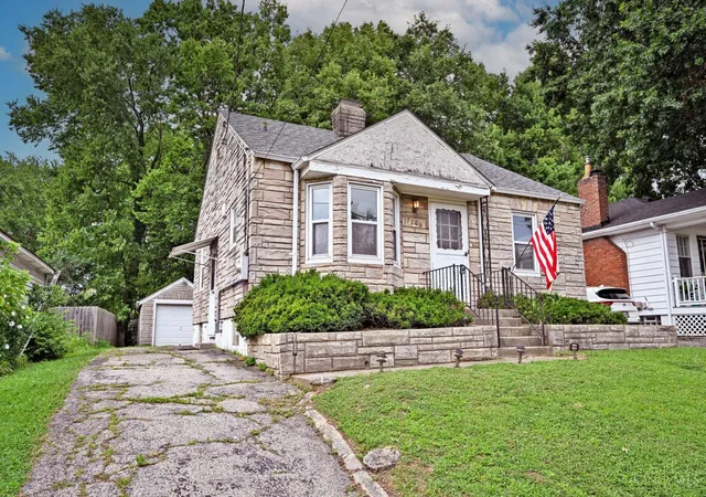 Homes for sale in Deer Park, OH | 7106 Carnation Ave, Deer Park, OH 45236 | MLS# 1886205