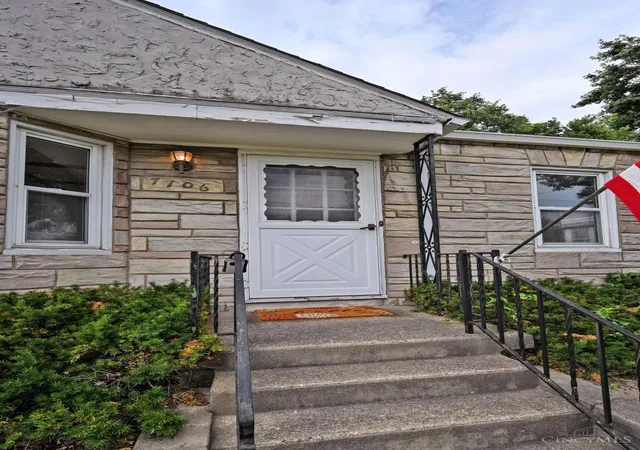 Homes for sale in Deer Park, OH | 7106 Carnation Ave, Deer Park, OH 45236 | MLS# 1886205