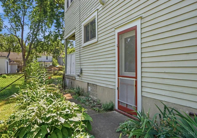 42nd image of 111 N Sutphin St, Middletown, OH 45042 | MLS# 1886204