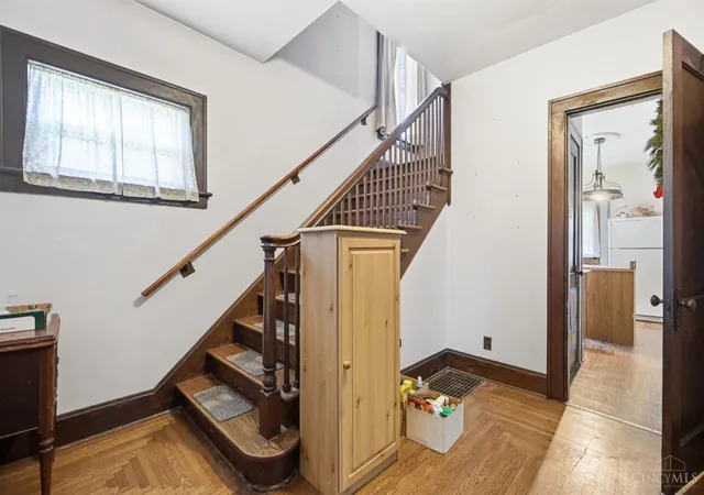 5th image of 111 N Sutphin St, Middletown, OH 45042 | MLS# 1886204