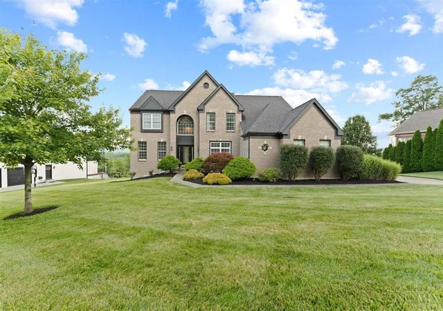 Homes for sale in Anderson Twp, OH | 5056 Signal Hill Ln, Anderson Twp, OH 45244 | MLS# 1886202