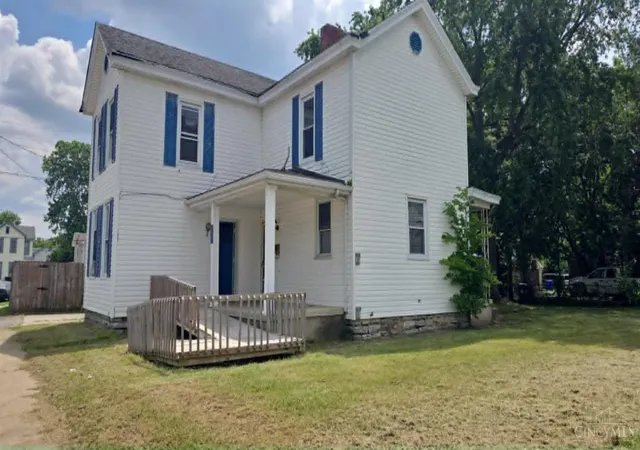 3rd image of 913 Sycamore St, Hamilton, OH 45011 | MLS# 1886201