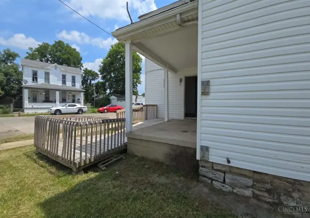 4th image of 913 Sycamore St, Hamilton, OH 45011 | MLS# 1886201