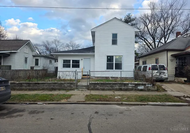 Homes for sale in Middletown, OH | 615 Cleveland St, Middletown, OH 45044 | MLS# 1886110