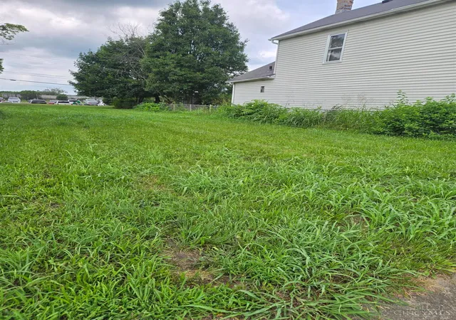 Homes for sale in Hamilton, OH | 915 S 9th St, Hamilton, OH 45011 | MLS# 1885846