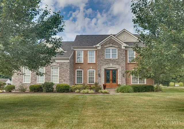 Homes for sale in Union Twp, OH | 4227 English Oaks Ct, Union Twp, OH 45103 | MLS# 1886224