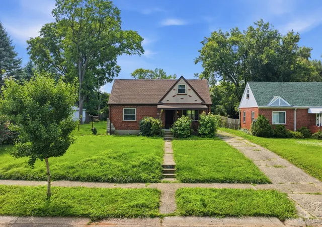 Homes for sale in Hamilton, OH | 172 Carmen Ave, Hamilton, OH 45013 | MLS# 1886051