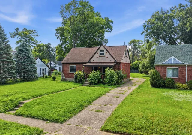 Homes for sale in Hamilton, OH | 172 Carmen Ave, Hamilton, OH 45013 | MLS# 1886051