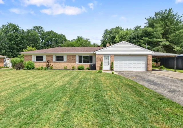 Homes for sale in Union Twp, OH | 4220 Forsythia Dr, Union Twp, OH 45245 | MLS# 1877698