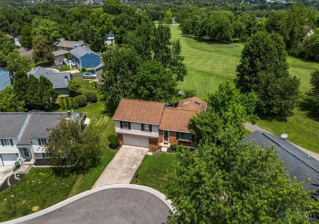 Homes for sale in West Chester, OH | 5638 Finchnest, West Chester, OH 45069 | MLS# 1886233