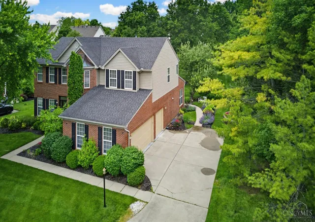 Homes for sale in Mason, OH | 4029 Melampy Creek Ln, Mason, OH 45040 | MLS# 1885566