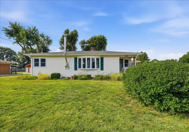 Homes for sale in Carlisle, OH | 1030 Dubois Rd, Carlisle, OH 45005 | MLS# 1886227