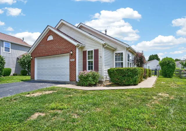 Homes for sale in Maineville, OH | 7724 Hillsdowne Cir, Maineville, OH 45039 | MLS# 1885362