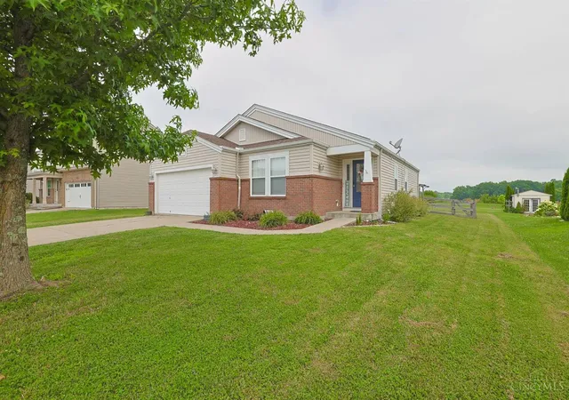 1st image of 25719 Hummingbird Ct, St Leon, IN 47012 | MLS# 1886274