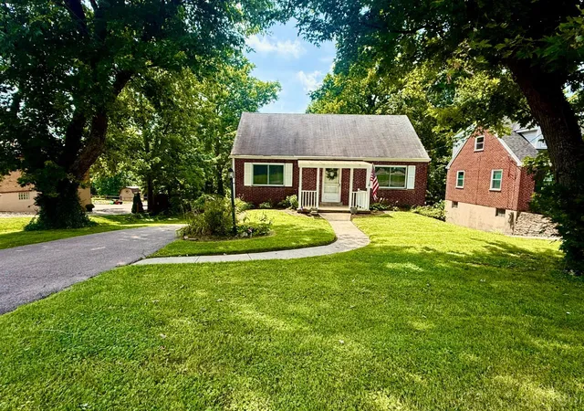 Homes for sale in Cincinnati, OH | 3177 Ebenezer Rd, Cincinnati, OH 45248 | MLS# 1886271