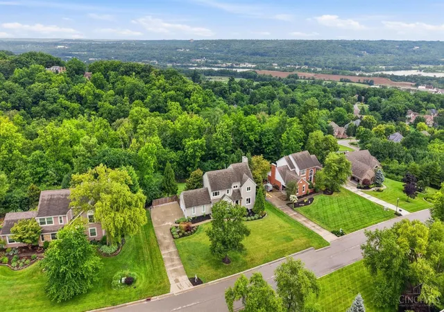 Homes for sale in Anderson Twp, OH | 3135 Williams Creek Dr, Anderson Twp, OH 45244 | MLS# 1886270
