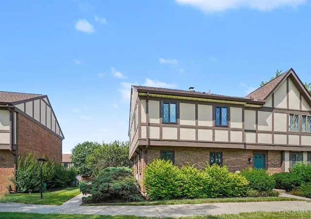Homes for sale in West Chester, OH | 7492 Knights Knoll Ct #192, West Chester, OH 45069 | MLS# 1885766