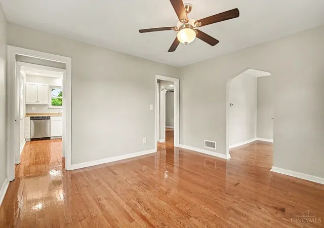 Homes for sale in Cheviot, OH | 3722 Neiheisel Ave, Cheviot, OH 45248 | MLS# 1885950