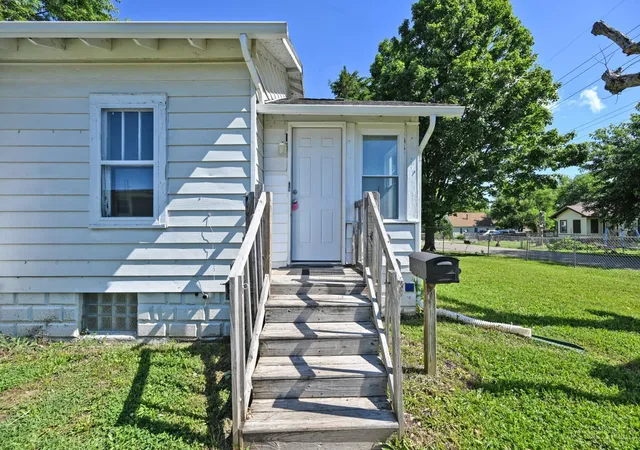 Homes for sale in Jefferson Twp, OH | 121 S West End Ave, Jefferson Twp, OH 45417 | MLS# 1886295