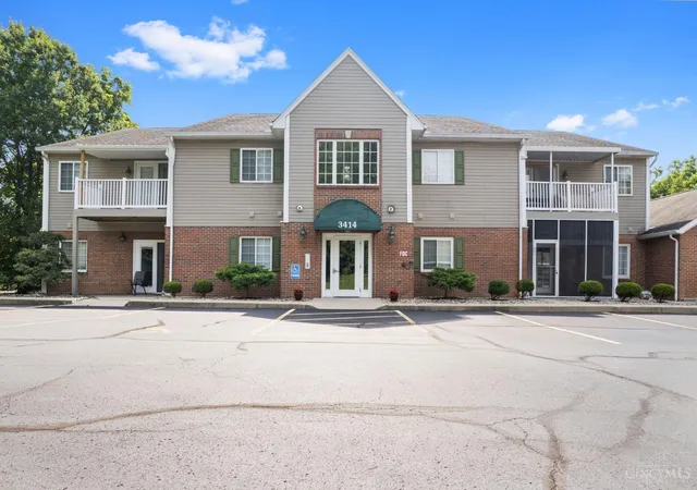 Homes for sale in Green Twp, OH | 3414 N Bend Rd #8, Green Twp, OH 45239 | MLS# 1886101