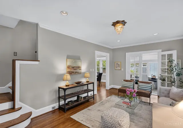 Homes for sale in Cincinnati, OH | 2991 Linwood Ave, Cincinnati, OH 45208 | MLS# 1886236
