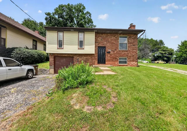 3rd image of 4750 Mayhew Ave, Cincinnati, OH 45238 | MLS# 1885060