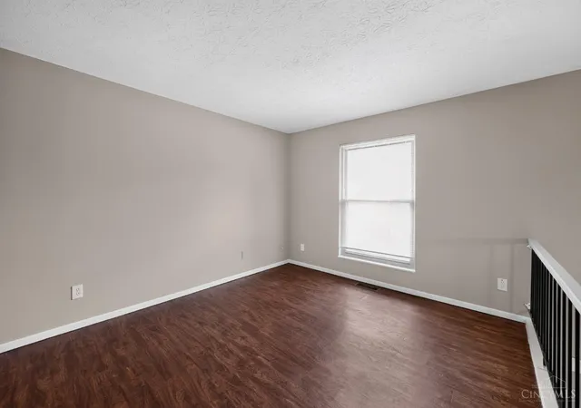 4th image of 4750 Mayhew Ave, Cincinnati, OH 45238 | MLS# 1885060