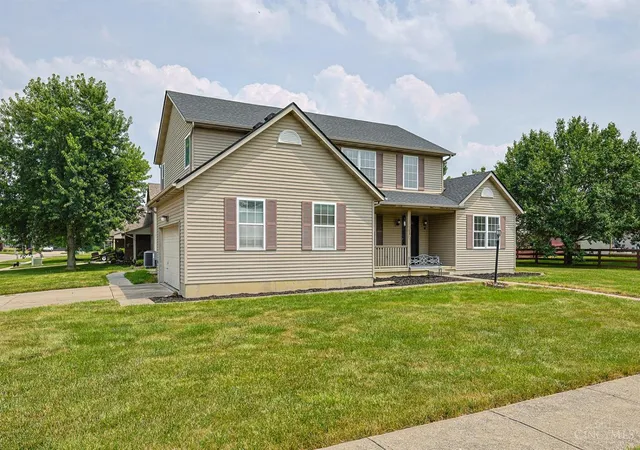 Photo 2 of Single family home for sale at 3789 Treadway Trl, Fairfield Twp, OH 45011 | MLS# 1886337 | Listing updated on 2026-09-10