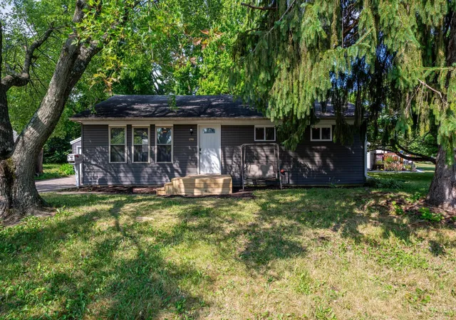 Photo 2 of Single family home for sale at 2793 Galewood St, Kettering, OH 45420 | MLS# 1885481 | Listing updated on 2026-09-18