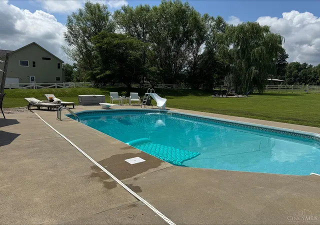 4th image of 4125 Nicholson Rd, Washington Twp, OH 45113 | MLS# 1886168
