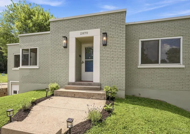 Photo 3 of Single family home for sale at 2879 St Catherine Pl, Cincinnati, OH 45211 | MLS# 1886342 | Listing updated on 2026-09-22