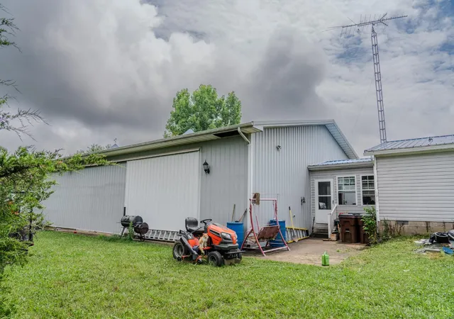 Photo 4 of Sale Pending at 11650 Butler Rd, Hillsboro, OH 45133 | MLS# 1886376 | Listing updated on 2026-07-28