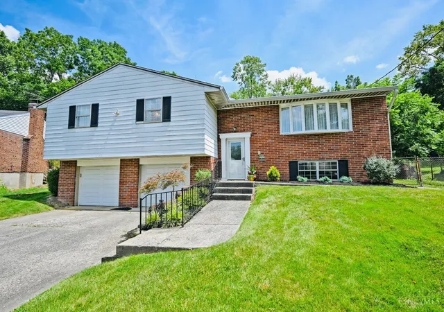 2nd image of 3367 Palmhill Ln, Cincinnati, OH 45239 | MLS# 1885831