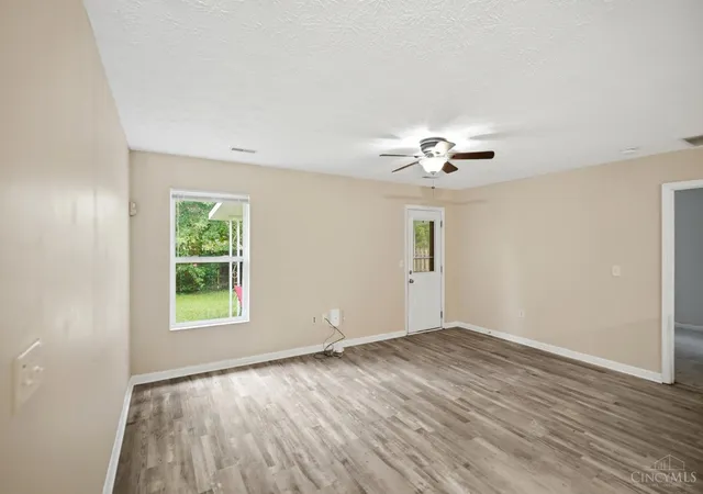 Photo 4 of Sale Pending at 348 Antietam Blvd, Maineville, OH 45039 | MLS# 1886411 | Listing updated on 2026-07-22