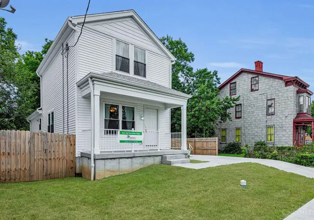 3rd image of 1789 Agnes, Cincinnati, OH 45223 | MLS# 1886375