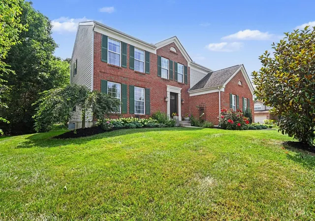 4th image of 136 Hearthstone Ct, Hamilton Twp, OH 45039 | MLS# 1886136
