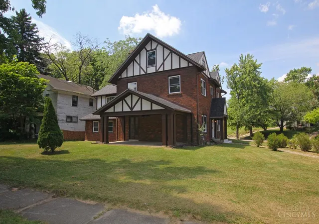 Homes for sale in Dayton, OH | 1326 Amherst Pl, Dayton, OH 45406 | MLS# 1886209