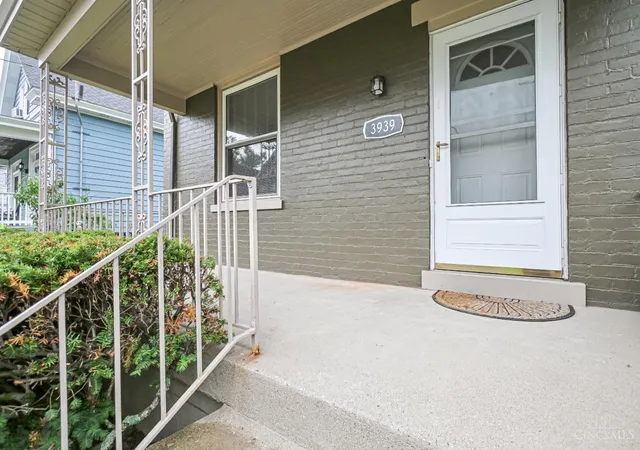 3rd image of 3939 Delmar Ave, Cincinnati, OH 45211 | MLS# 1886423
