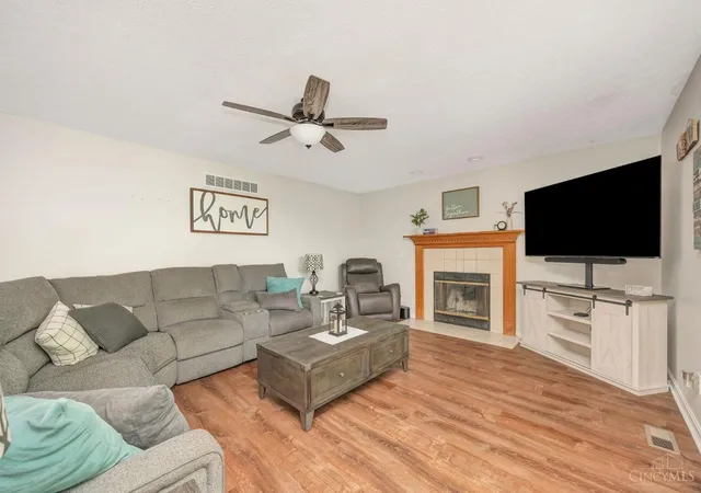 3rd image of 512 Patterson Ct, Lebanon, OH 45036 | MLS# 1886442
