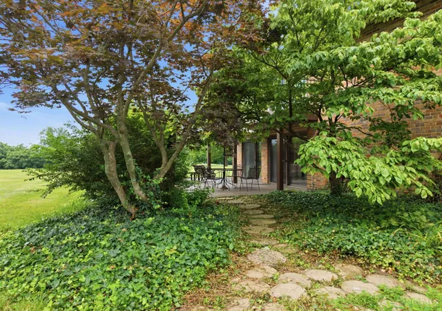 5th image of 35 Stillmeadow Dr, Cincinnati, OH 45102