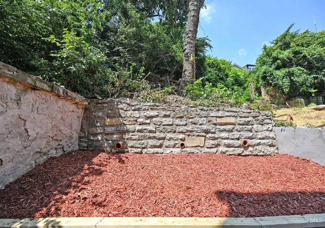 2nd image of 458 W Mcmicken Ave, Cincinnati, OH 45214