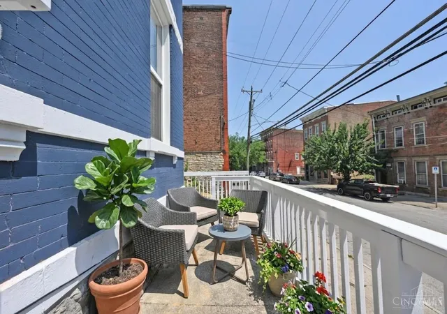 Photo 3 of House for sale at 458 W Mcmicken Ave, Cincinnati, OH 45214 | MLS# 1885952 | Listing updated on 2026-09-05