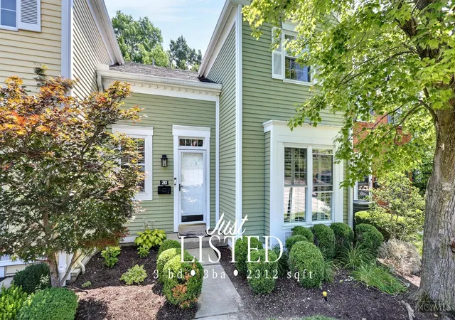 1st image of 20 N Applewood Ct, Fairfield, OH 45014 | MLS# 1886484