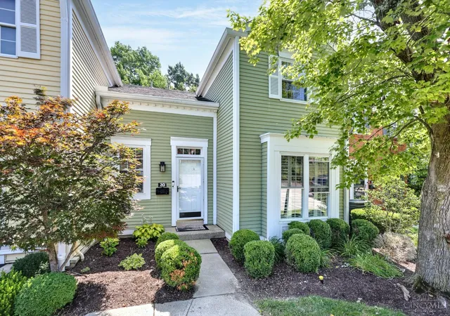 2nd image of 20 N Applewood Ct, Fairfield, OH 45014 | MLS# 1886484