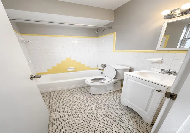 Homes for sale in Cincinnati, OH | 2729 Queen City Ave, Cincinnati, OH 45238 | MLS# 1886478