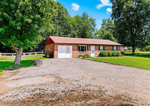 Homes for sale in Goshen Twp, OH | 2502 State Route 28, Goshen Twp, OH 45162 | MLS# 1886506