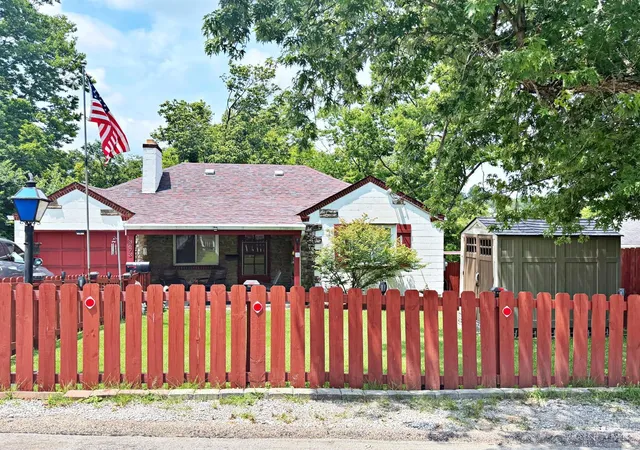 2nd image of 3673 Fyffe Ave, Cincinnati, OH 45211 | MLS# 1886500