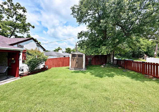 3rd image of 3673 Fyffe Ave, Cincinnati, OH 45211 | MLS# 1886500