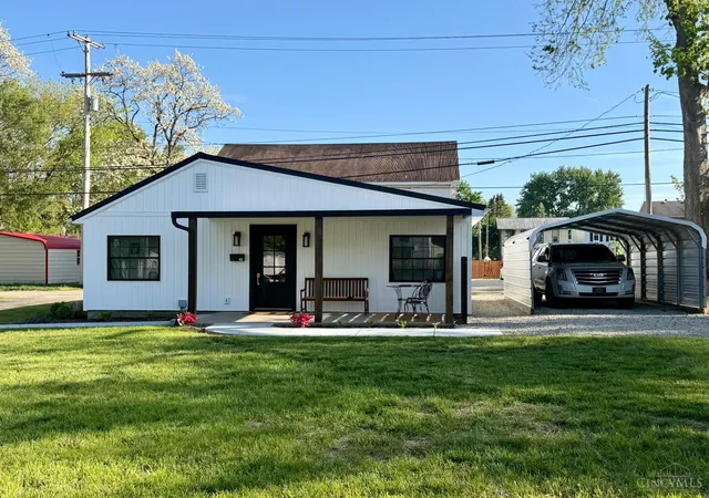 3rd image of 40 E 2Nd St, West Alexandria, OH 45381 | MLS# 1886517